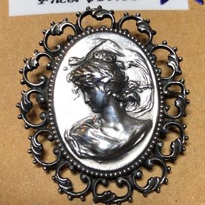 Vintage sterling cameo design pin